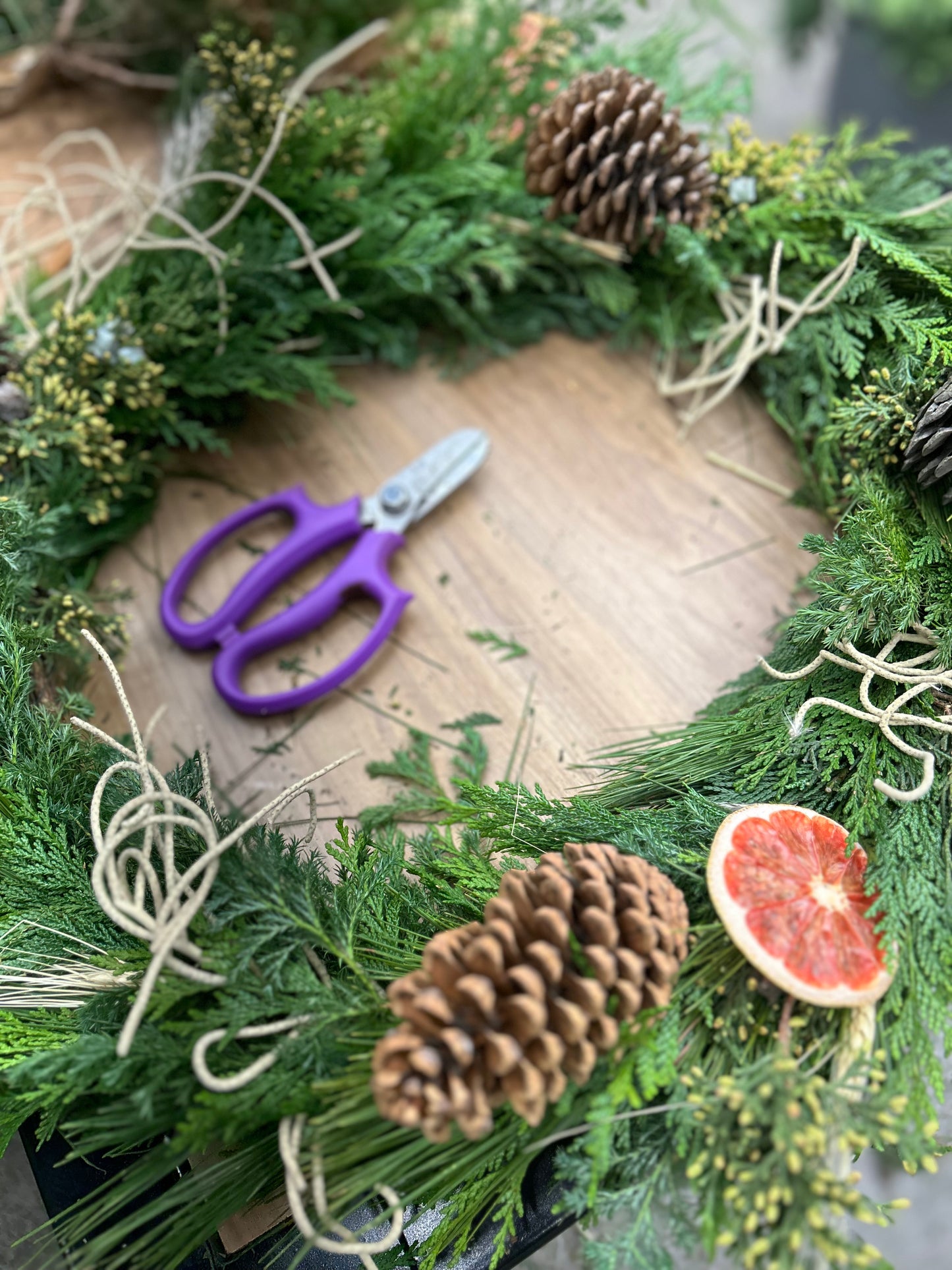 Taller corona navideña