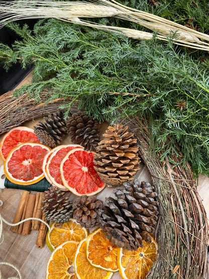 Taller corona navideña